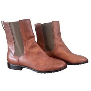 Cole Haan British Tan Leather Chelsea Boots D29133 Womens 8.5 B